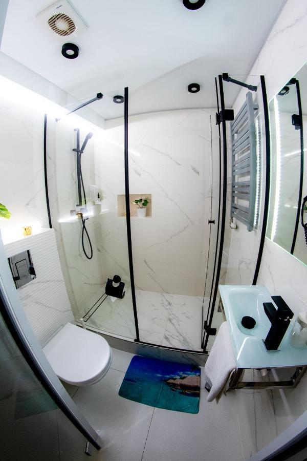 קרקוב Jacuzzi Apartment Zen מראה חיצוני תמונה